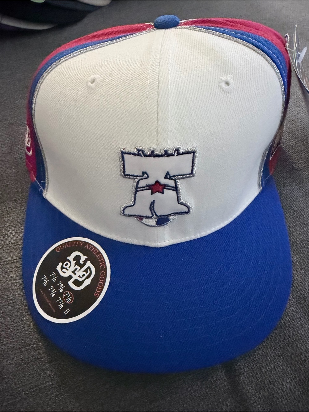Men’s fitted 7 1/2 Tri-Color Baseball Cap - White Blue Red